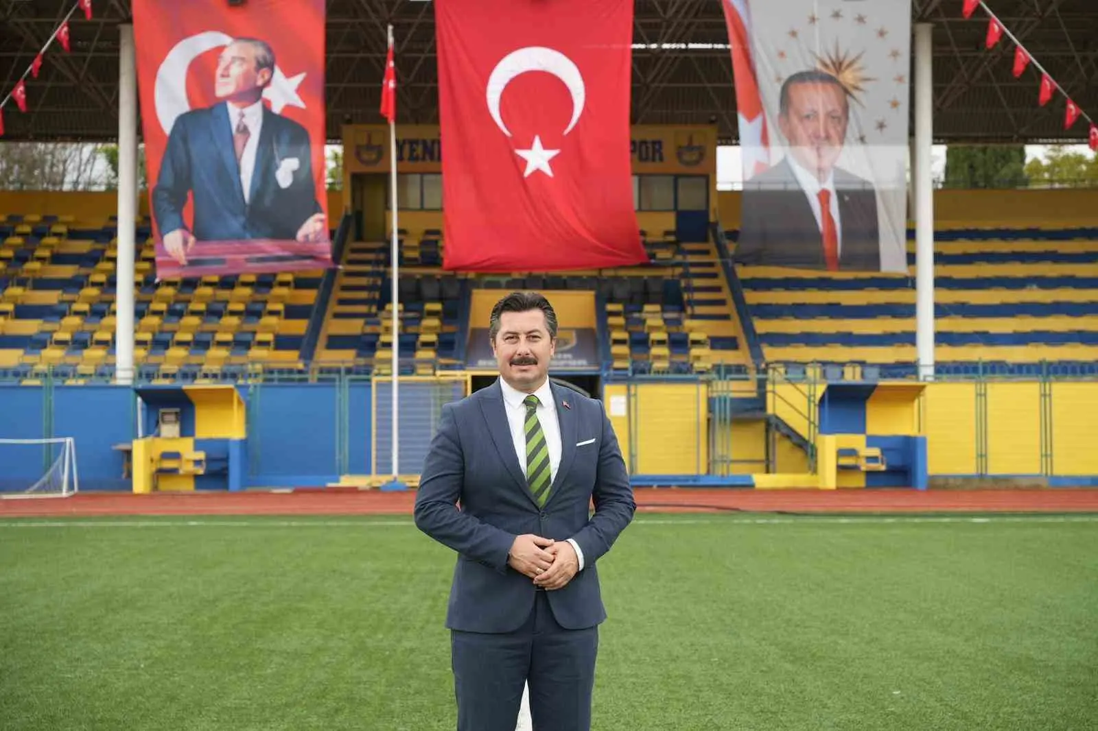 Yenişehir Belediye Başkanı Ercan Özel, 29 Ekim Cumhuriyet Bayramı için