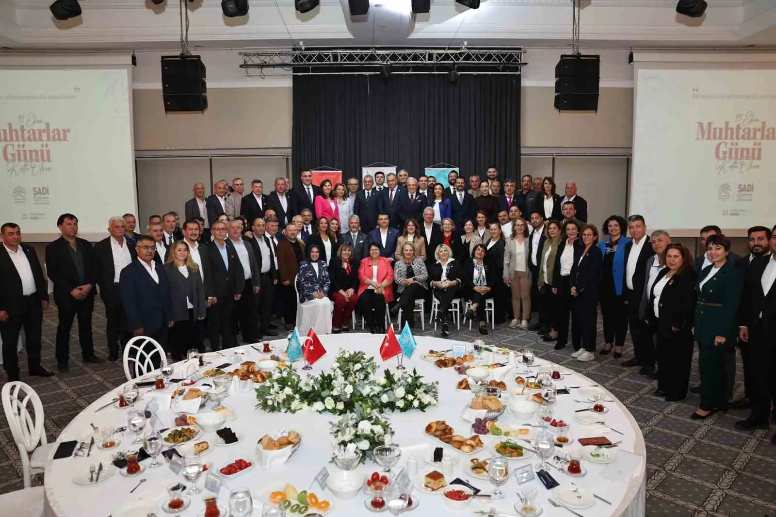 Nilüfer Belediyesi’nin 19 Ekim Muhtarlar Günü buluşmasında, 64 mahalle muhtarı