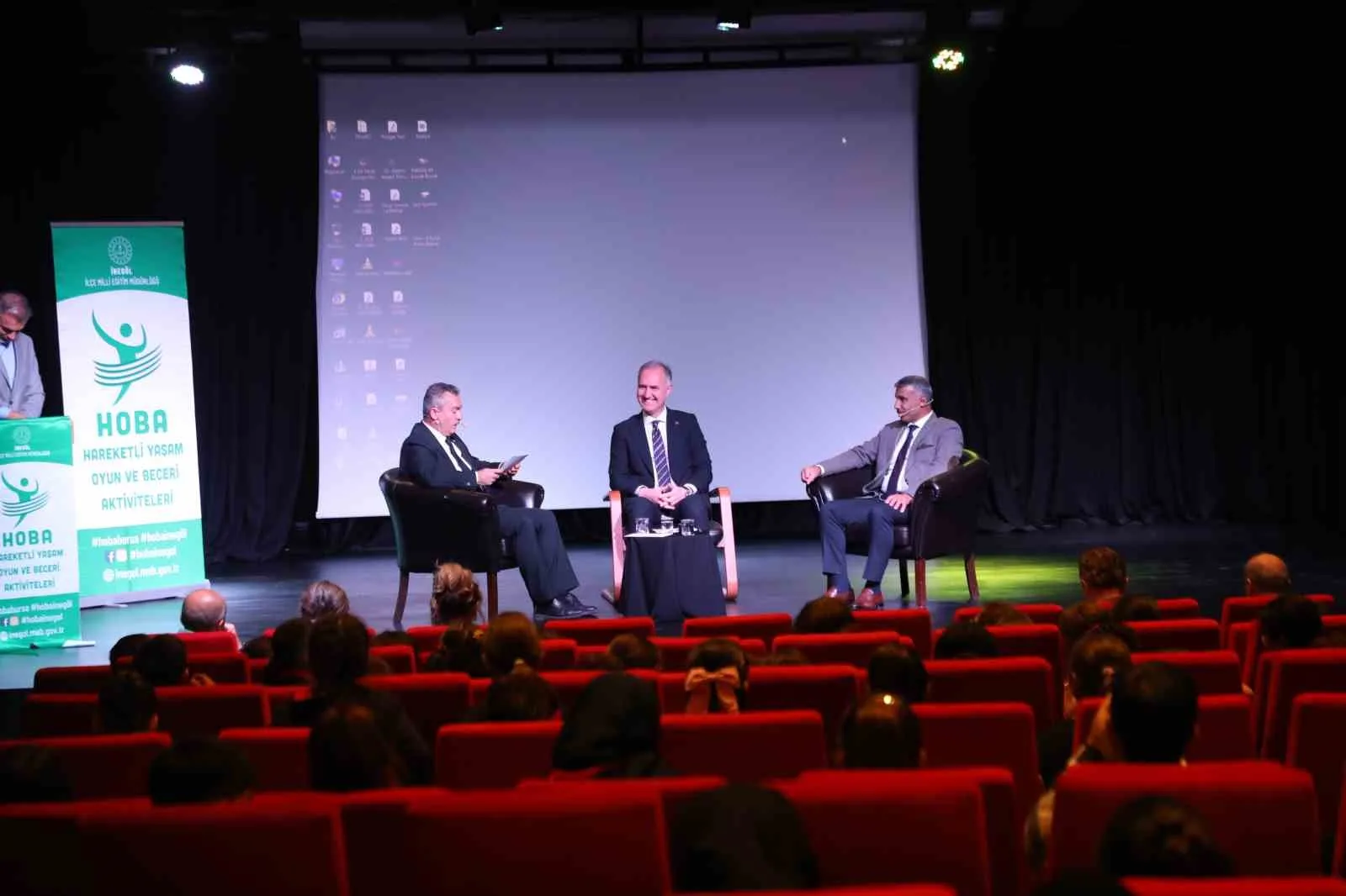 HOBA Projesi kapsamında gerçekleştirilen “Yeşil Koltuk” isimli söyleşi programının İnegöl’deki