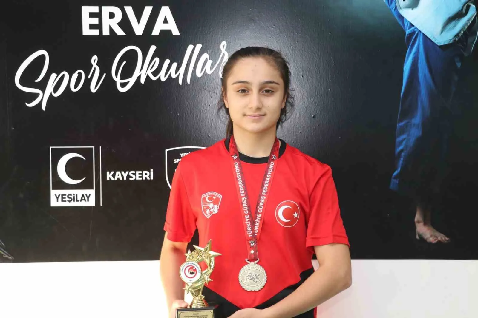 Kayseri Valisi GökmenÇiçek’in hayata geçirdiği ERVA Spor Okulları, meyvelerini vermeye