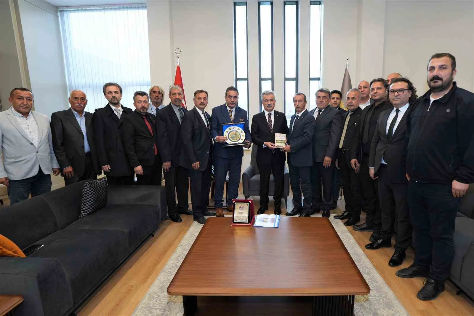 Zonguldak’ın Alaplı Kent Konseyi Yönetim Kurulu üyeleri ve ilçede görev