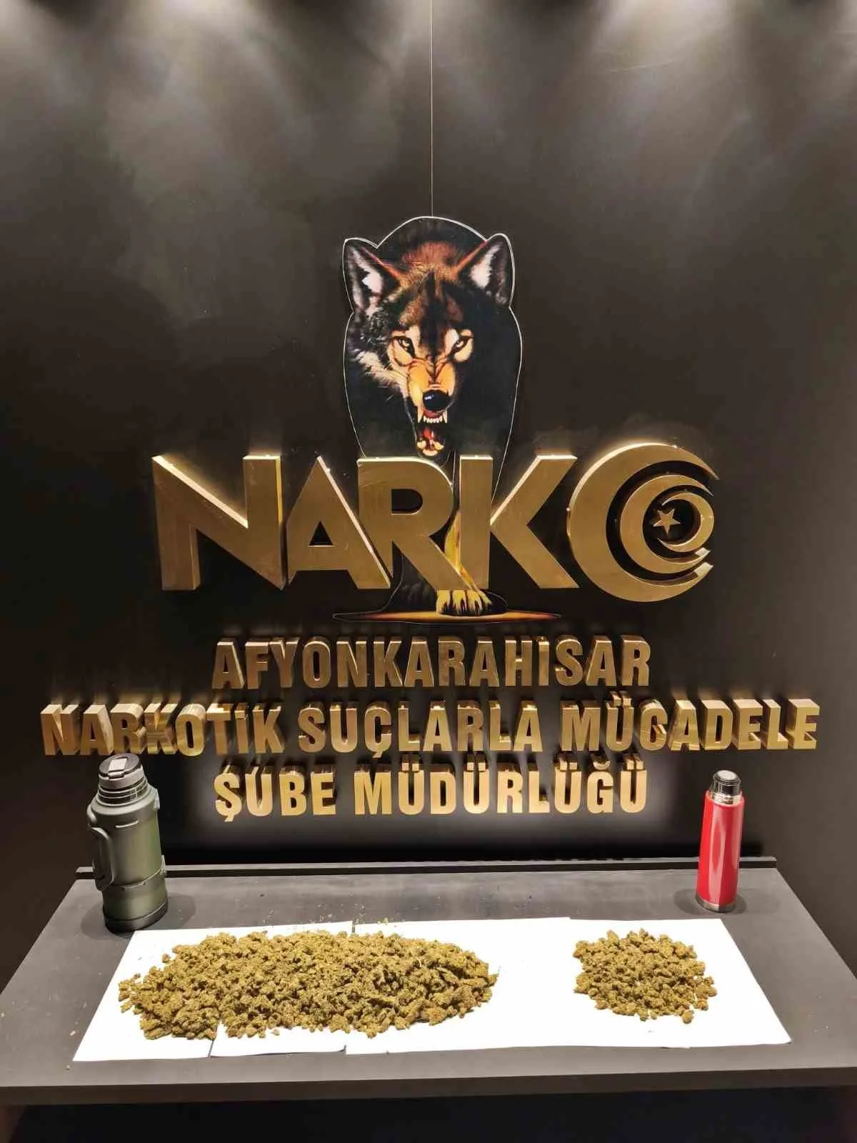 Afyonkarahisar’da polis tarafından 600 gram uyuşturucu madde ele geçirildi. Edinilen