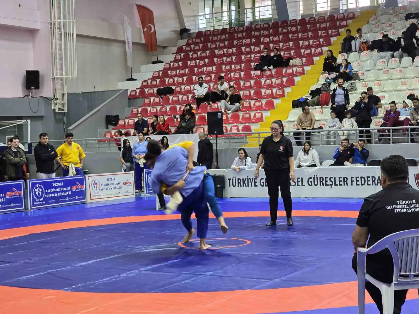 Hindistan’da düzenlenecek Kuşak Güreşi Dünya Şampiyonası’na katılabilmek için sporcular Yozgat’taki