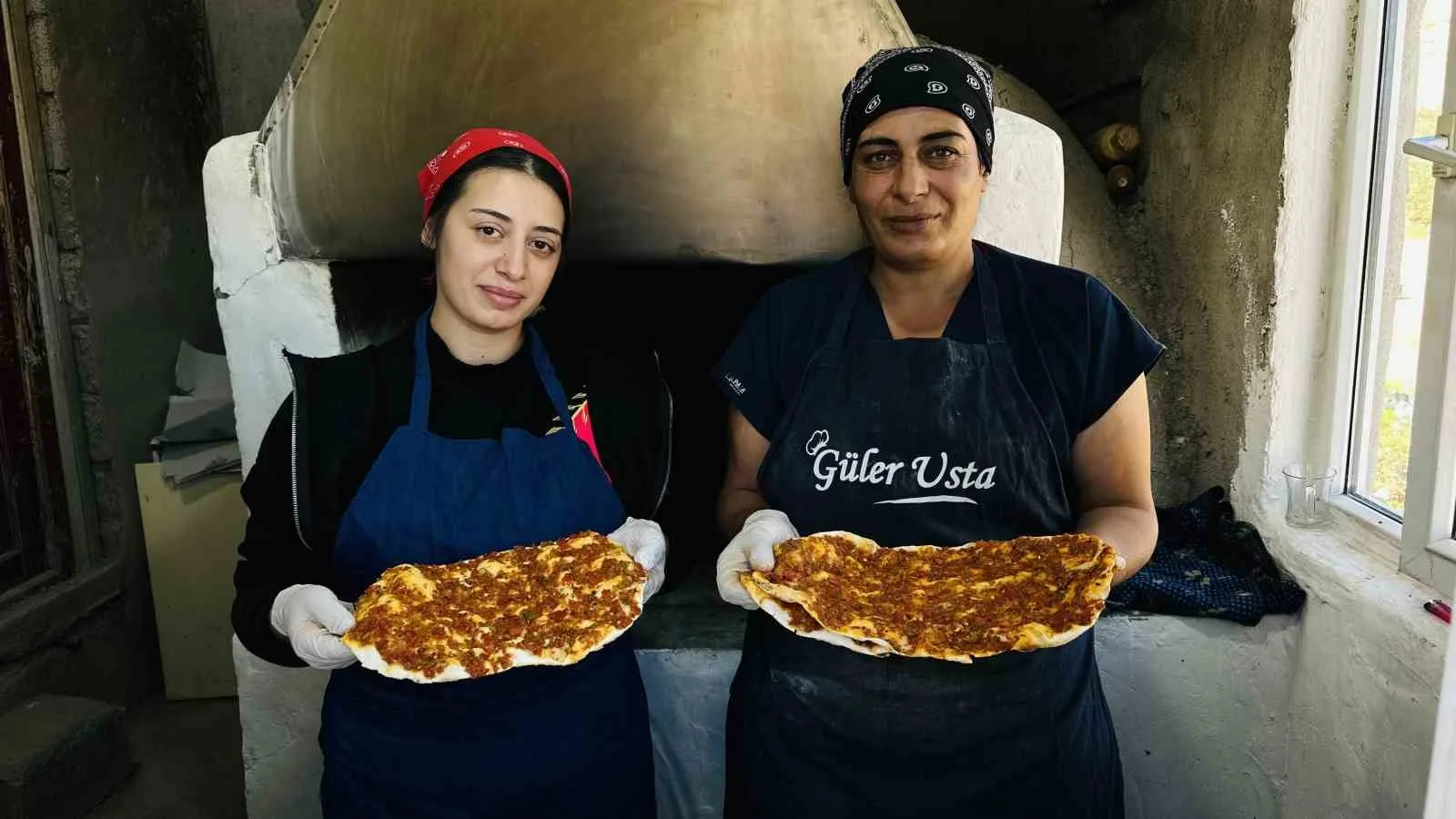 Hakkari’nin Yüksekova ilçesinde yaşayan Çoruh ailesi, hem doğayla iç içe