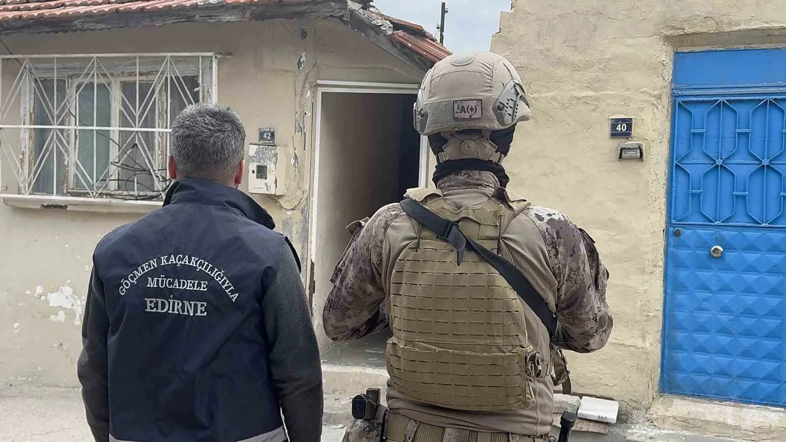 Edirne’de düzenlenen operasyonda 4’ü FETÖ şüphelisi 19 kişi yakalandı. Edirne