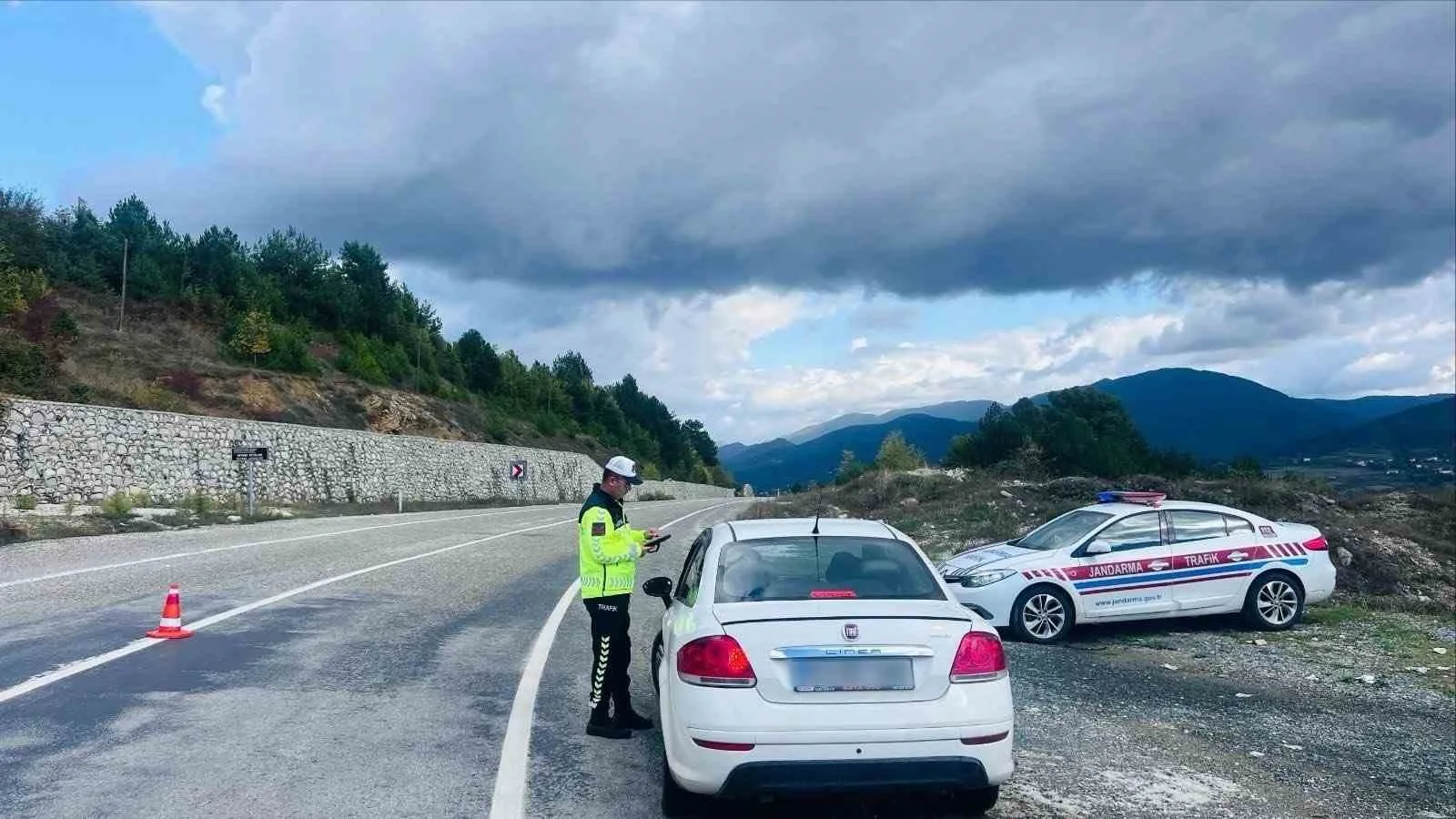 Zonguldak İl Emniyet Müdürlüğü ve İl Jandarma Komutanlığı ekiplerince kent