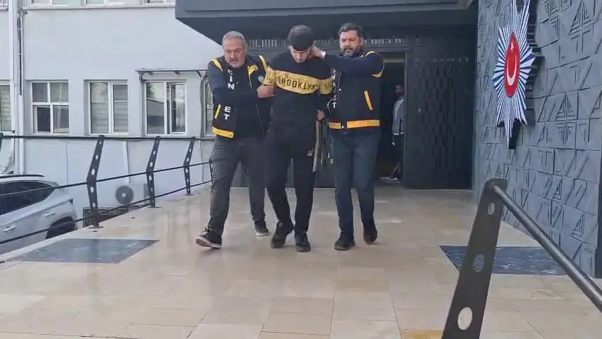 Bursa’nın Yıldırım ilçesinde 20 yaşındaki genç kadın, tartıştığı eşi tarafından