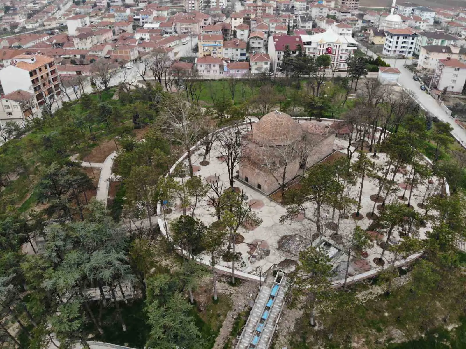 Osmanlının kuruluşunda ilk Başşehir ilan ettiği Yenişehir’de yapılan 725 yıllık