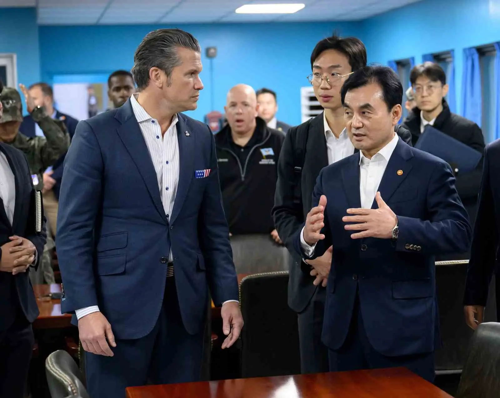 ABD Savunma Bakanı Pete Hegseth, Güney Kore ve Kuzey Kore’yi