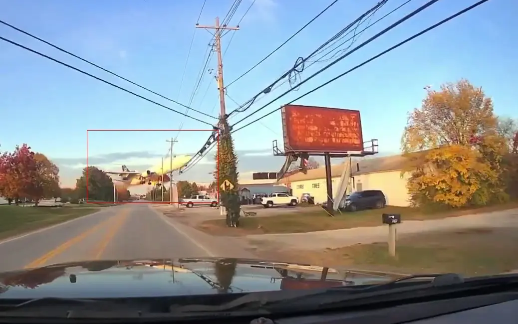 ABD’nin Kentucky eyaletinde en az 12 kişinin hayatını kaybettiği uçak