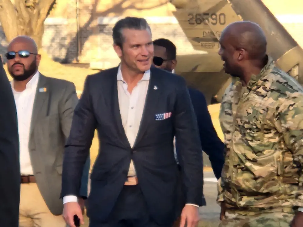 ABD’de Savunma Bakanı Pete Hegseth, Washington’un Güney Kore’deki ABD birliklerinin