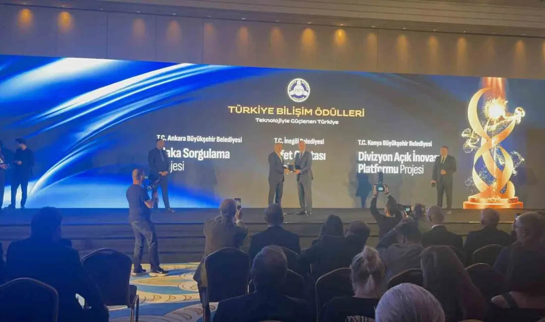 İnegöl Belediyesi’nin geliştirdiği ’Afet Çantası Mobil Uygulaması’ Türkiye Bilişim Ödülleri