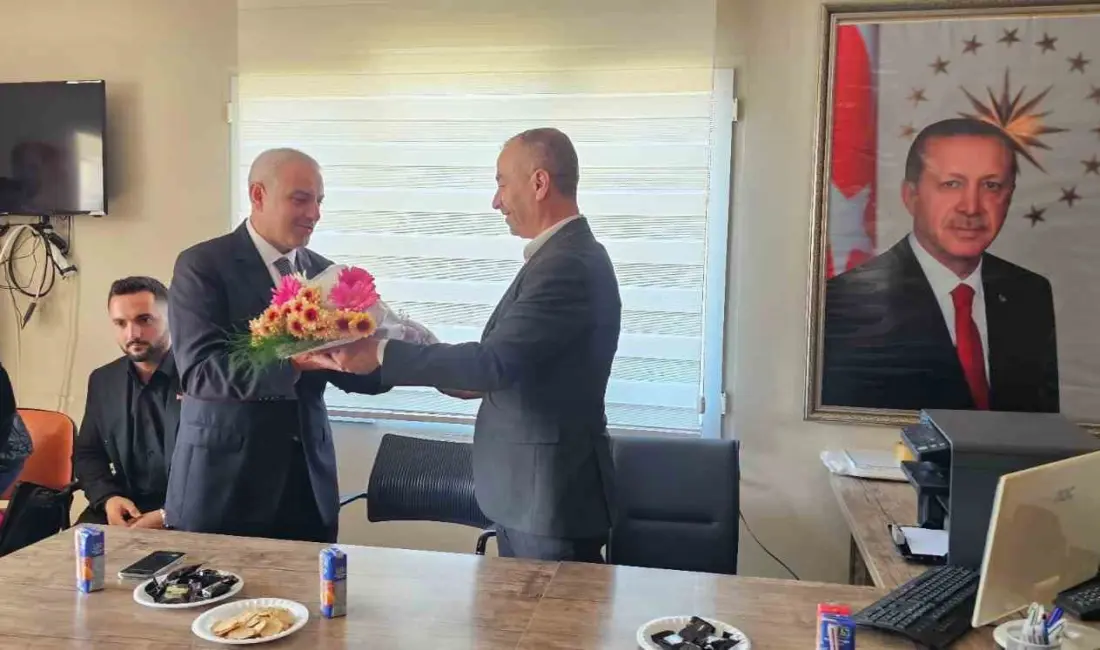 AK Parti Dikili İlçe Teşkilatında görev değişimi gerçekleşti. Mehmet Akif