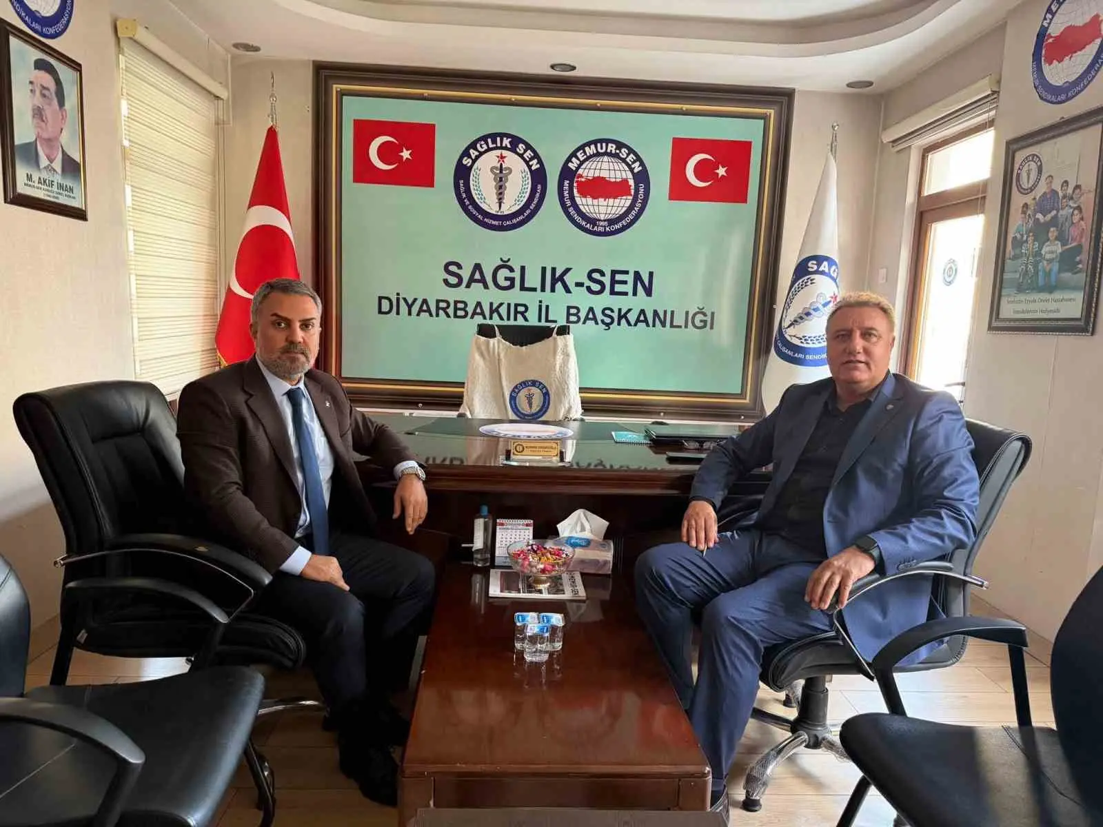 Diyarbakır’da AK Parti Bağlar İlçe Başkanı Ferit Avcıkıran, STK temsilcileri