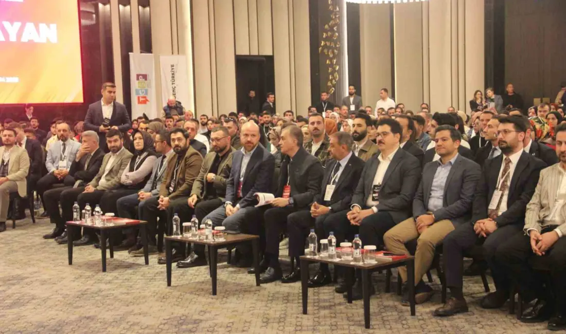 AK Parti Genel Başkan Yardımcısı ve Parti Sözcüsü Ömer Çelik,