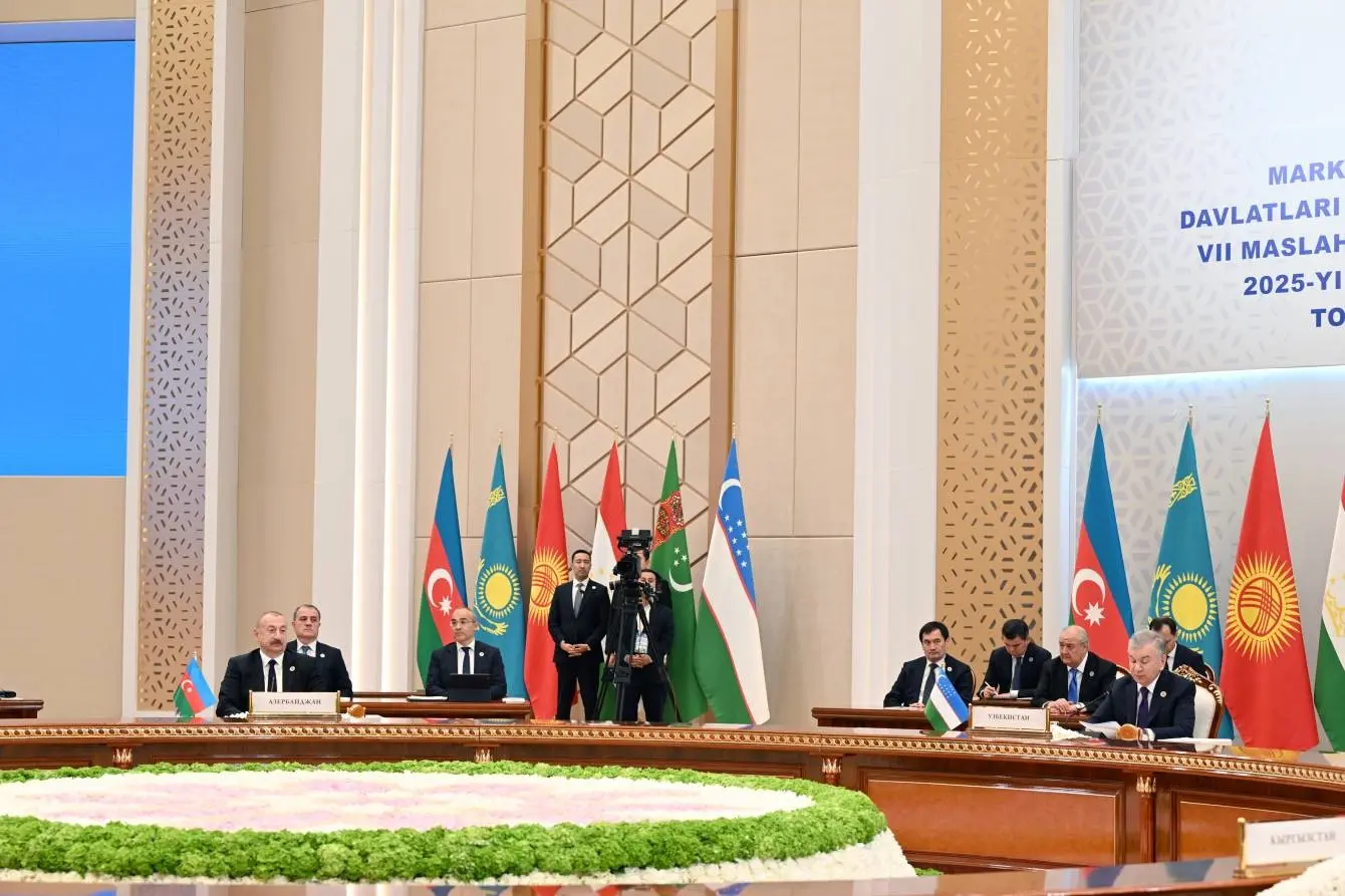 Azerbaycan Cumhurbaşkanı İlham Aliyev, Özbekistan’ın başkenti Taşkent’te gerçekleştirilen 7. Orta