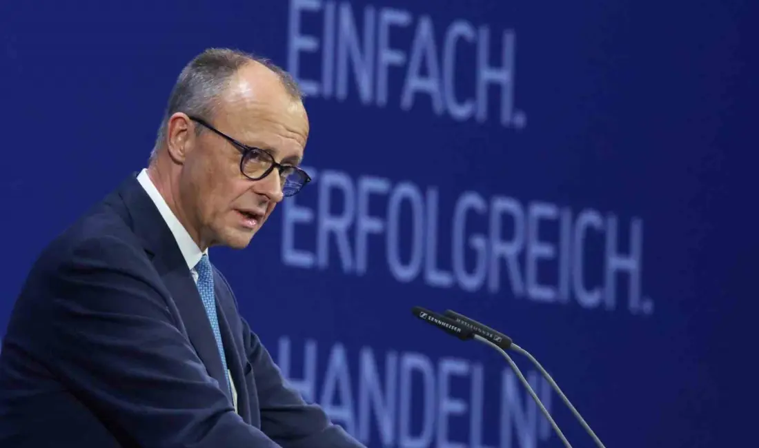 Almanya Başbakanı Friedrich Merz, Ukrayna Devlet Başkanı Vladimir Zelenskiy ile