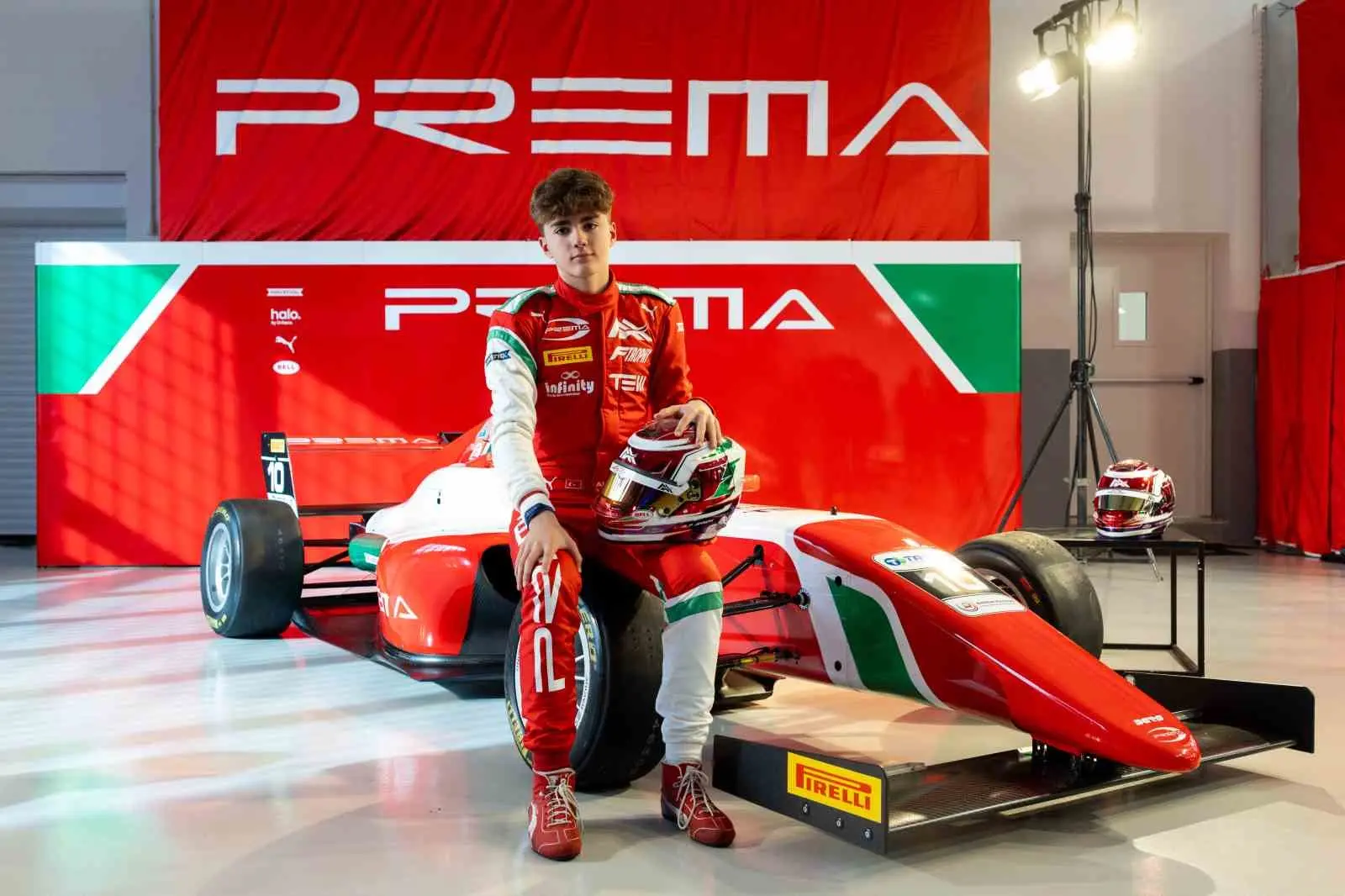 Prema Racing ile 2026 sezonunda Formula 4’te yarışmaya hazırlanan 15