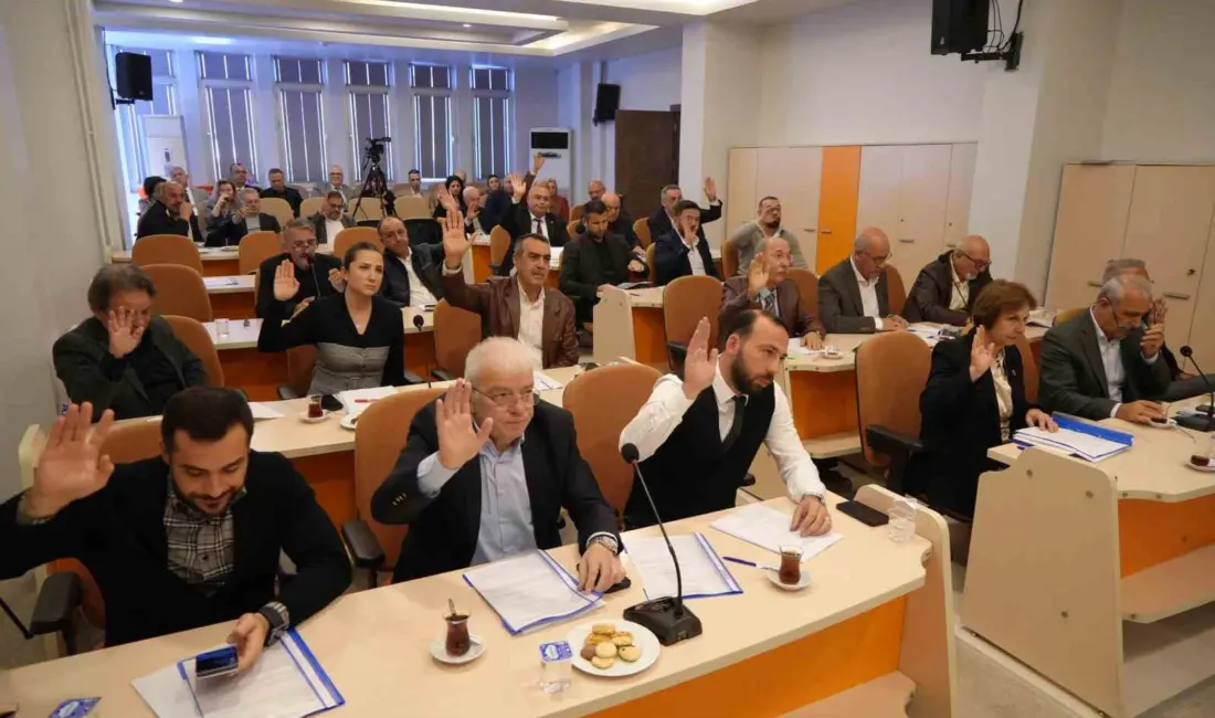 3 ay maaş alacağı olan belediye çalışanlarının ücretlerinin ödeneceğini söyledi.