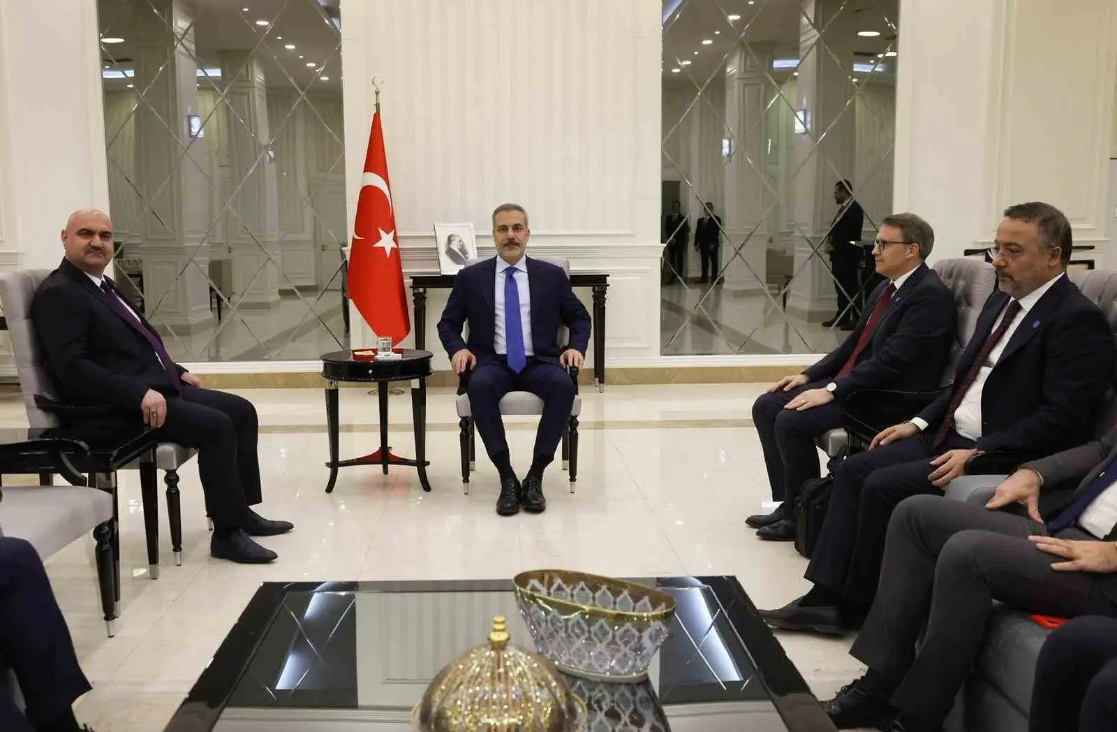 Dışişleri Bakanı Hakan Fidan, Irak Türkmen Cephesi Başkanı Mehmet Seman