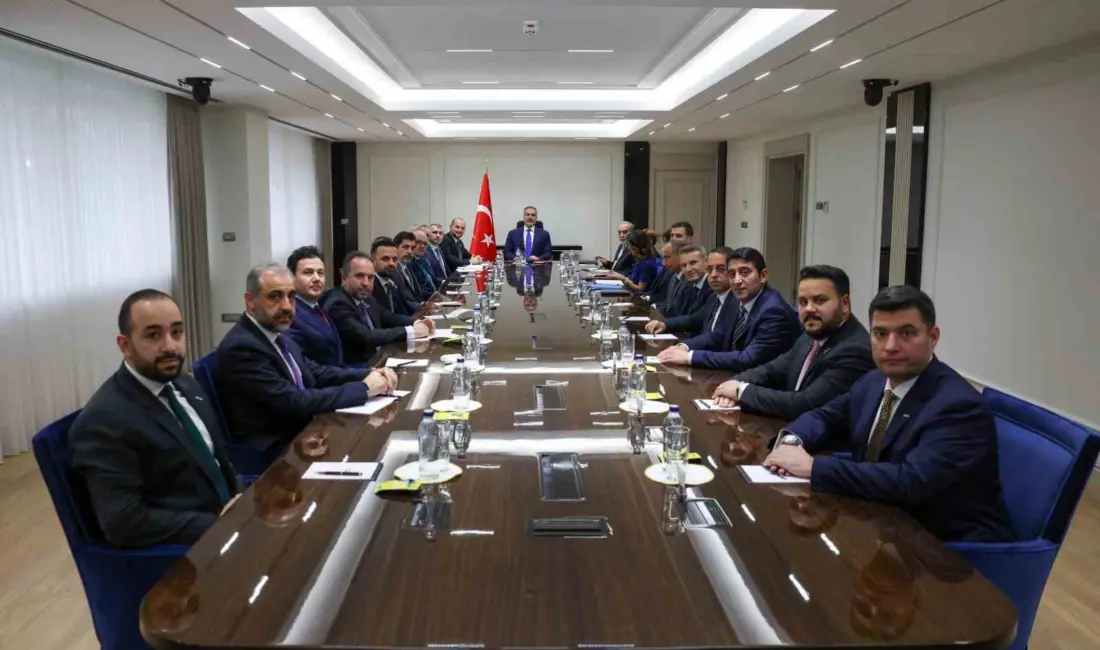 Dışişleri Bakanı Hakan Fidan, MÜSİAD Genel Başkanı Burhan Özdemir’i kabul