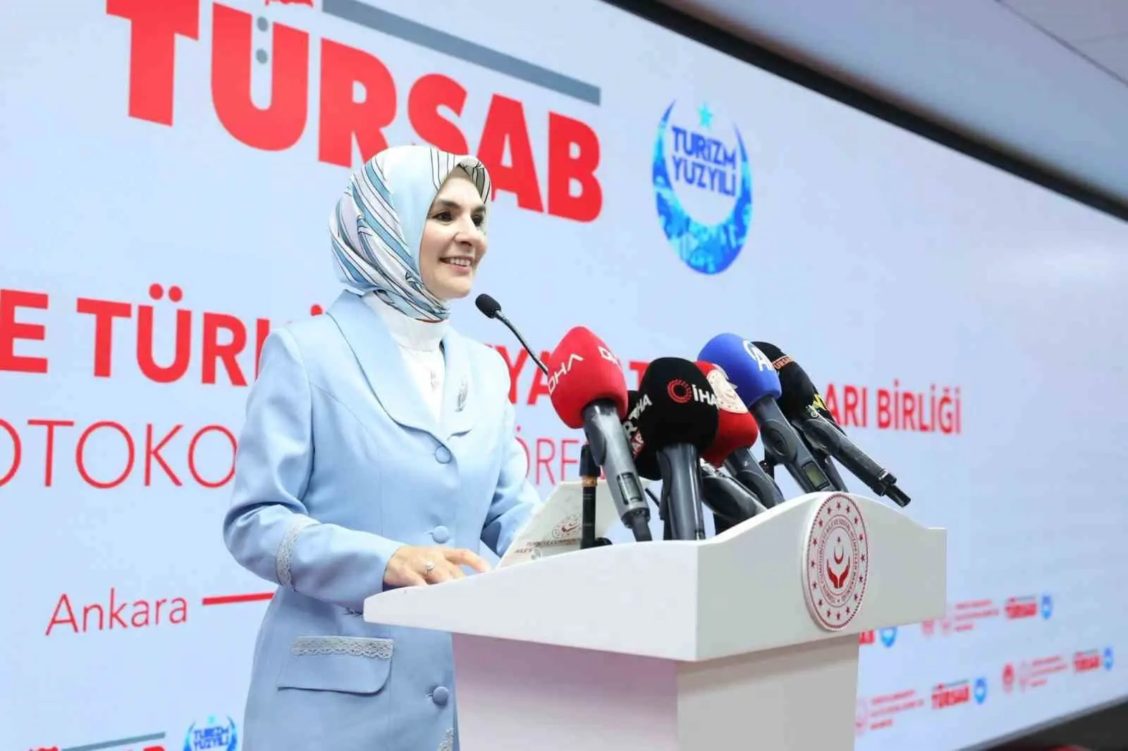 Aile ve Sosyal Hizmetler Bakanı Mahinur Özdemir Göktaş, kadınların sektöre