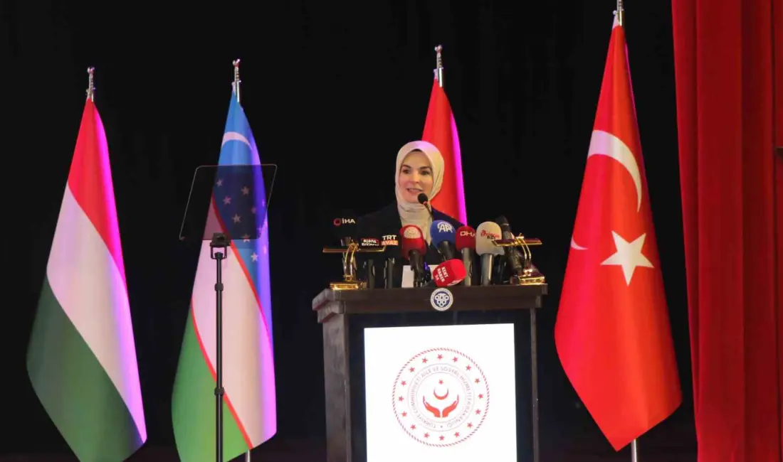 Aile ve Sosyal Hizmetler Bakanı Mahinur Özdemir Göktaş, Erzincan’da düzenlenen