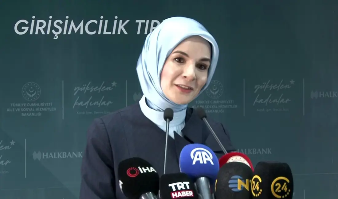 Aile ve Sosyal Hizmetler Bakanı Mahinur Özdemir Göktaş, Yükselen Kadınlar