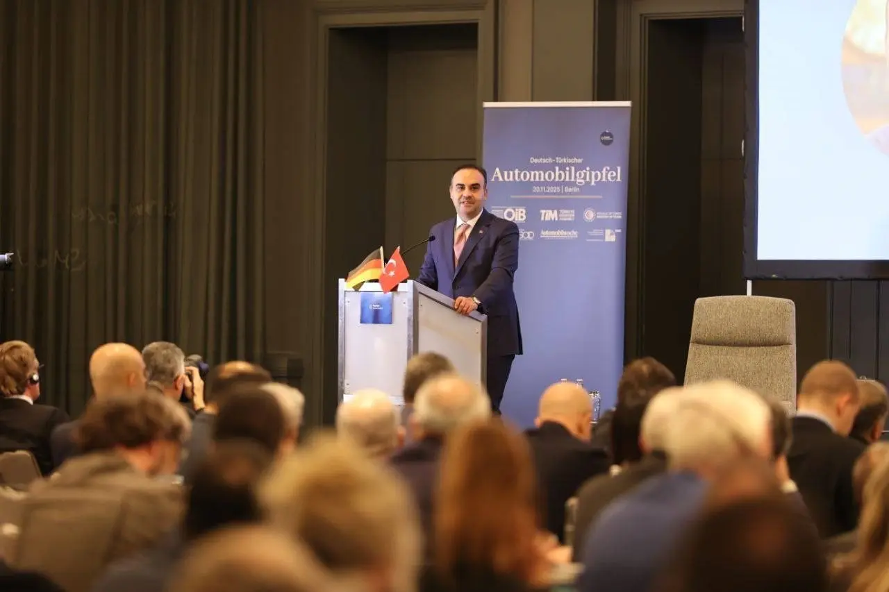 Sanayi ve Teknoloji Bakanı Mehmet Fatih Kacır, Berlin’de Alman şirketlerine