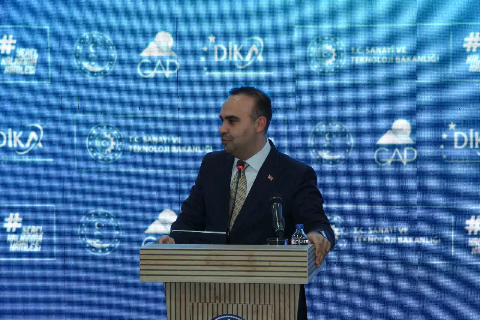 Sanayi ve Teknoloji Bakanı Mehmet Fatih Kacır, Şırnak’ta yatırımların ve