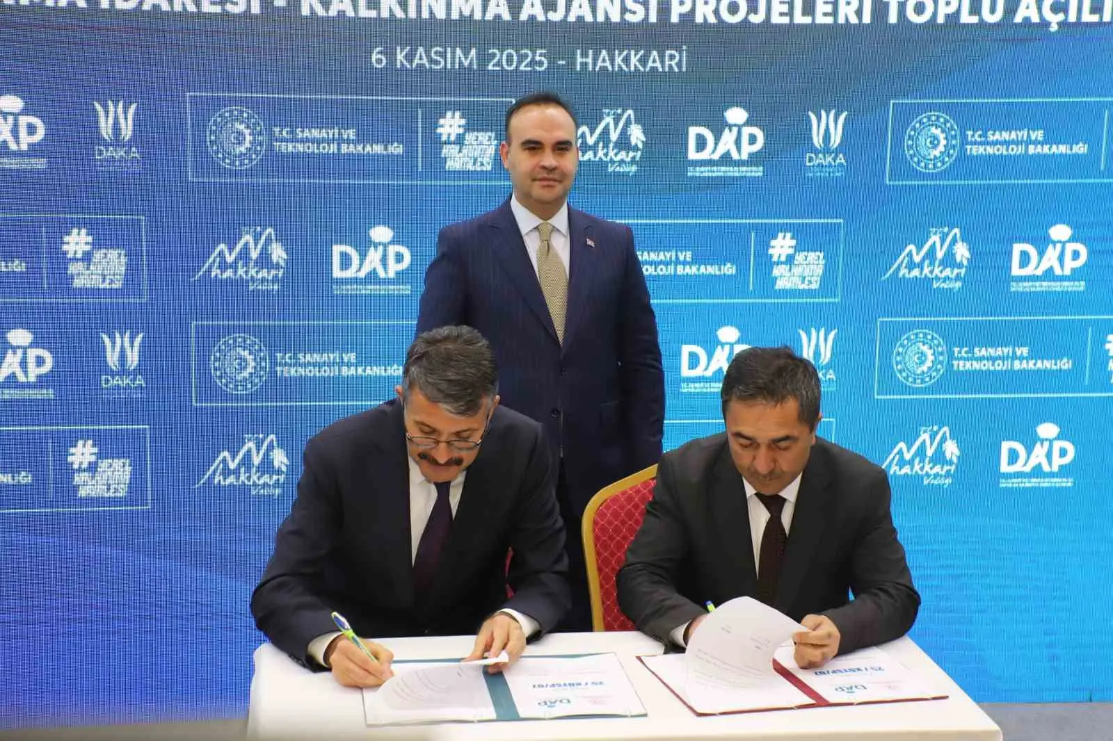 Sanayi ve Teknoloji Bakanı Mehmet Fatih Kacır, Hakkari Üniversitesi bünyesinde