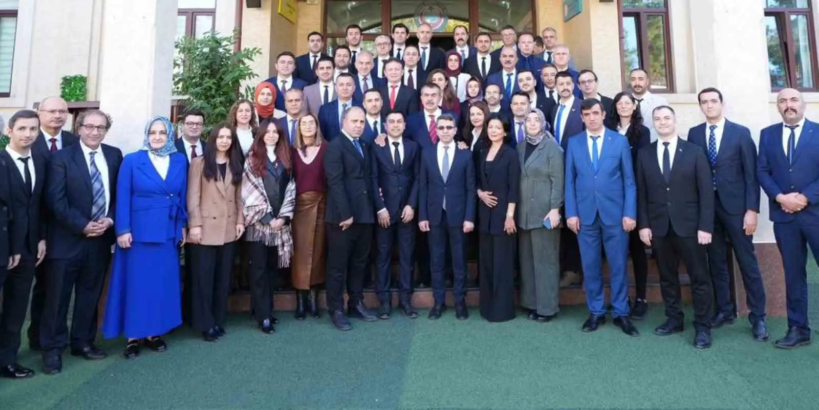Milli Eğitim Bakanı Yusuf Tekin, Taşkent Türk Okulu’nu ziyaret etti,