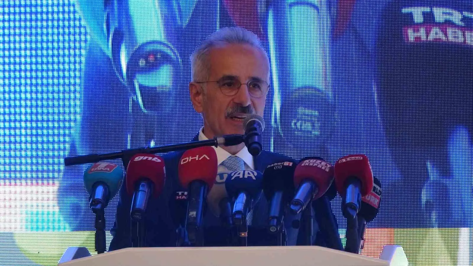 Ulaştırma ve Altyapı Bakanı Abdulkadir Uraloğlu, Türkiye İstatistik Kurumu verilerine
