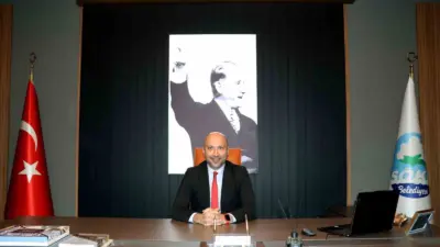 Gazi Mustafa Kemal Atatürk’ün aklın ve özgürlüğün sembolü olduğuna dikkat