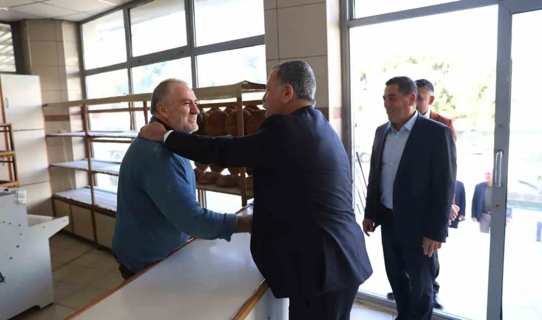 Her fırsatta halkla iç içe olan Yunusemre Belediye Başkanı Semih