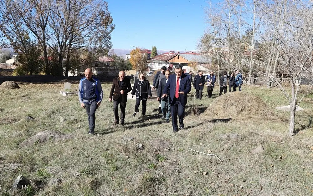 Ardahan Belediye Başkanı Faruk Demir, kentin büyük yerleşim yerleri arasında