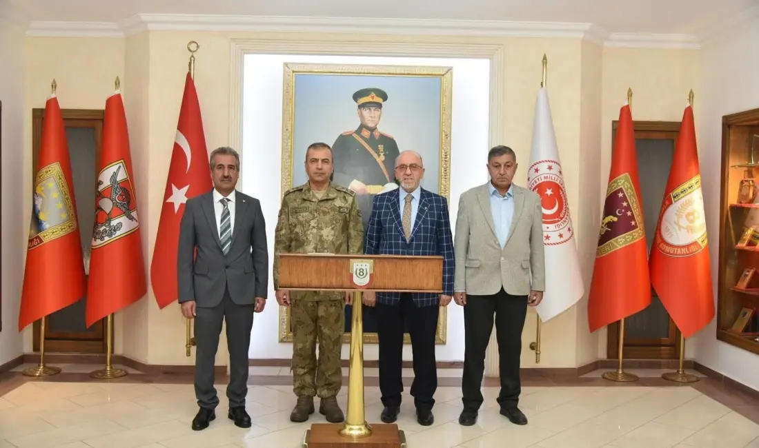 Elazığ Ticaret Borsası Başkanı Mehmet Ali Dumandağ, 8. Kolordu Komutanı