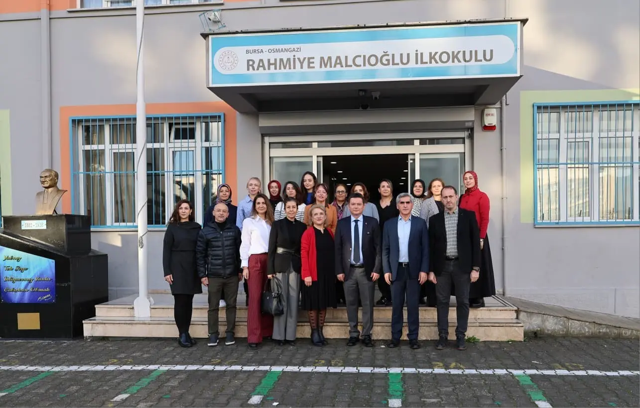 Osmangazi Belediye Başkanı Erkan Aydın, 24 Kasım Öğretmenler Günü dolayısıyla
