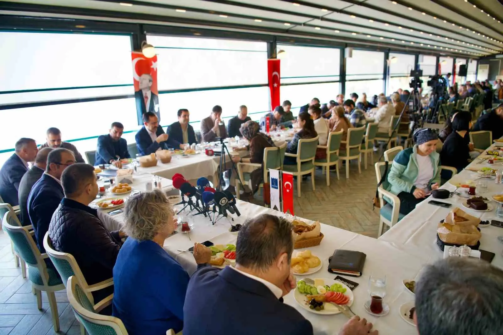 Kuşadası Belediye Başkanı Ömer Günel, Aydın Büyükşehir Belediyesi’nin 2026 yılında