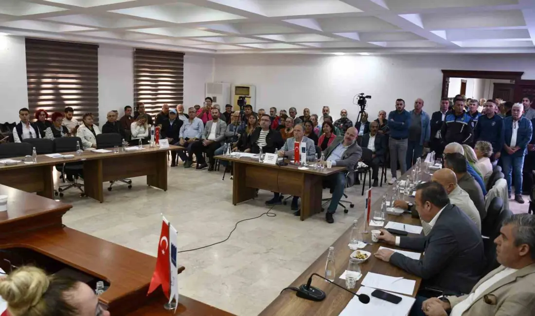 Kuşadası Belediyesi Davutlar Ek Hizmet Binası’nda gerçekleştirilen Kasım ayı olağan