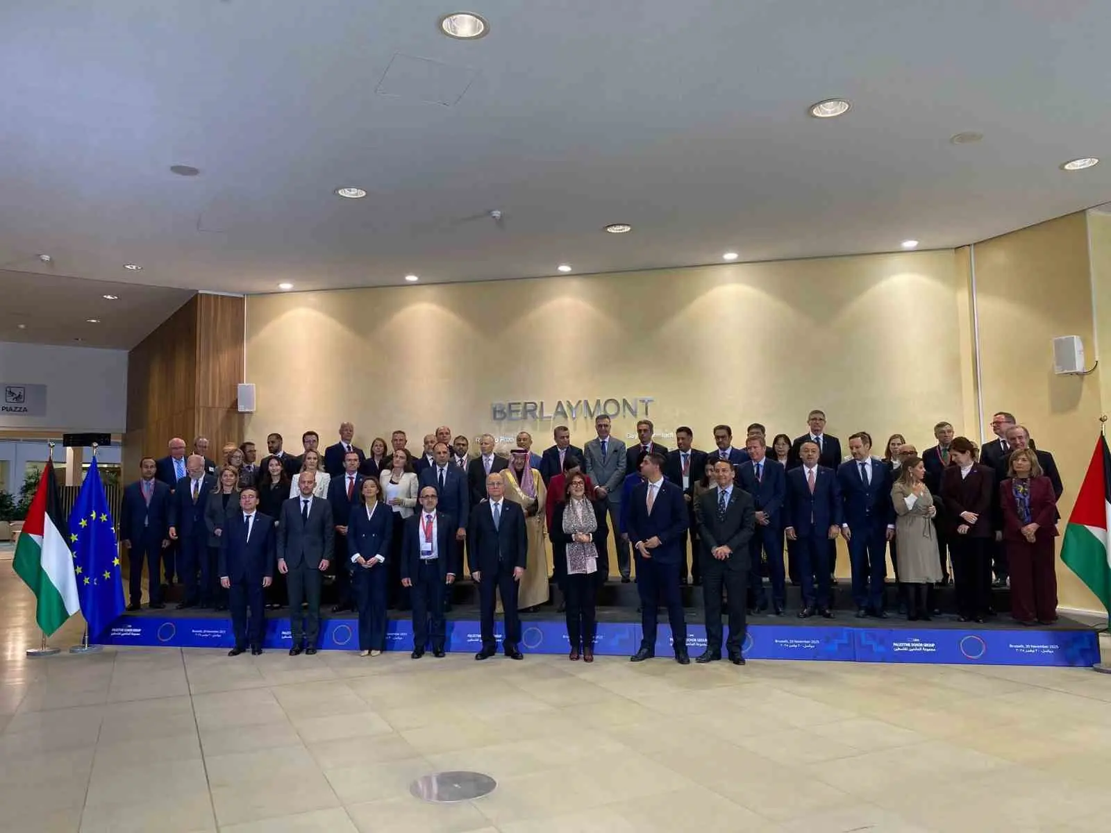 Belçika’da Avrupa Birliği’nin (AB) girişimi ve 60 ülkenin katılımıyla Filistin