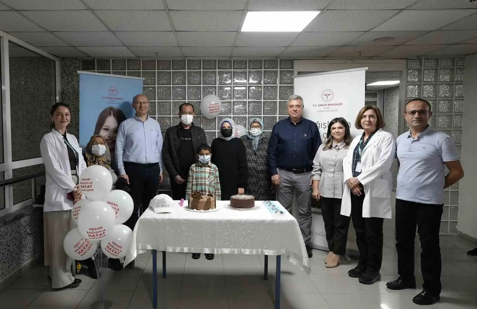 Bursa Yüksek İhtisas Eğitim ve Araştırma Hastanesi’nde böbrek nakli olup,