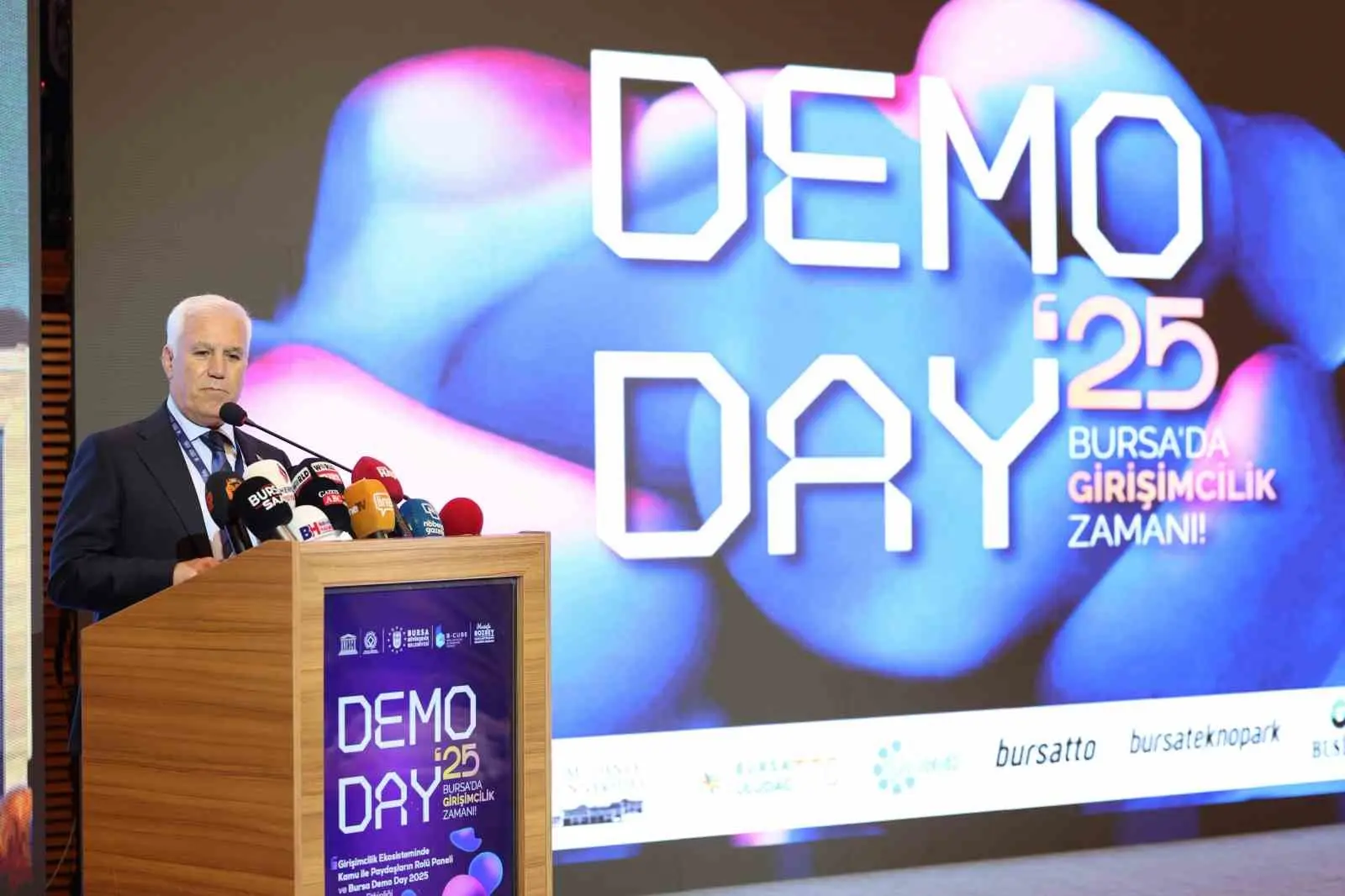 Bursa Büyükşehir Belediyesi, girişimcilik ekosisteminin öncü aktörlerini DemoDay 2025’te buluşturuyor.