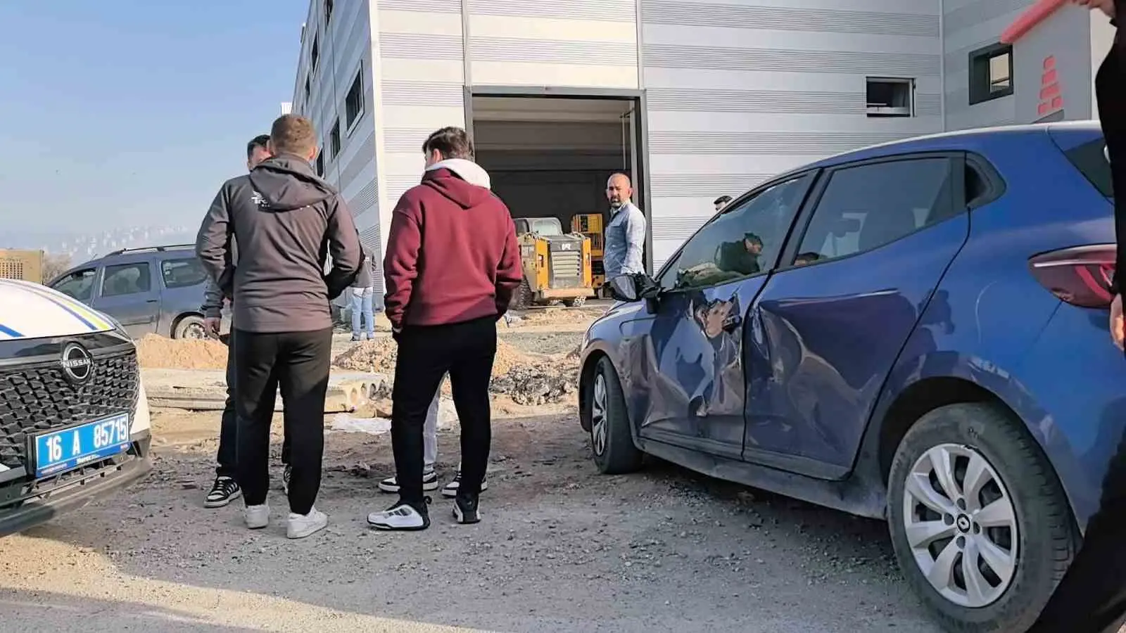 Bursa’nın İnegöl ilçesinde meydana gelen kazada, otomobille çarpışan motosiklet sürücüsü