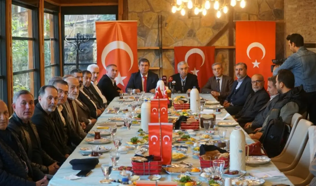 Bursa Siirtliler Derneği’nin 28. kuruluş yıldönümünde Doğu ve Güneydoğu illerinin