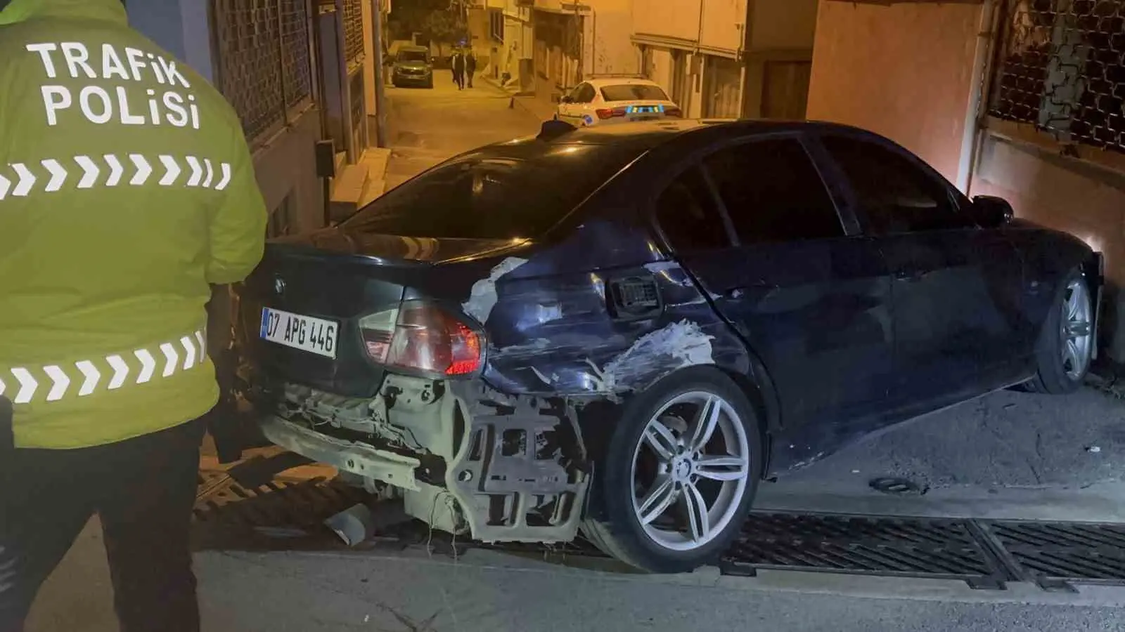 Bursa’da trafik ekiplerinin “dur” ihtarına uymayan sürücü, yaklaşık 5 kilometre