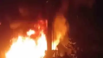 Bursa’da trafoda çıkan yangın, kısa sürede büyüyerek yanında bulunan meyve