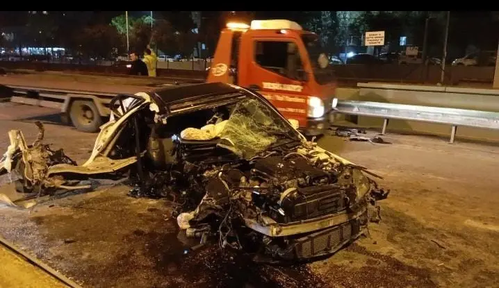 Bursa’da gece saatlerinde meydana gelen zincirleme trafik kazasında 8 kişi