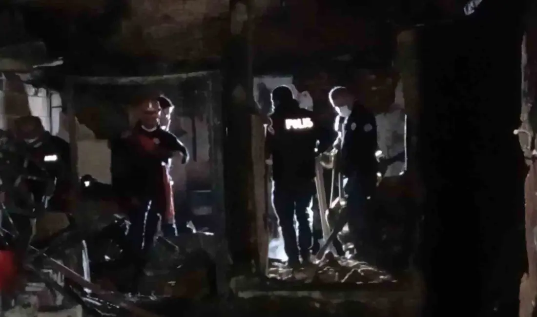 Bursa’nın Osmangazi ilçesinde dün akşam saatlerinde çıkan yangında ulaşılamayan ev