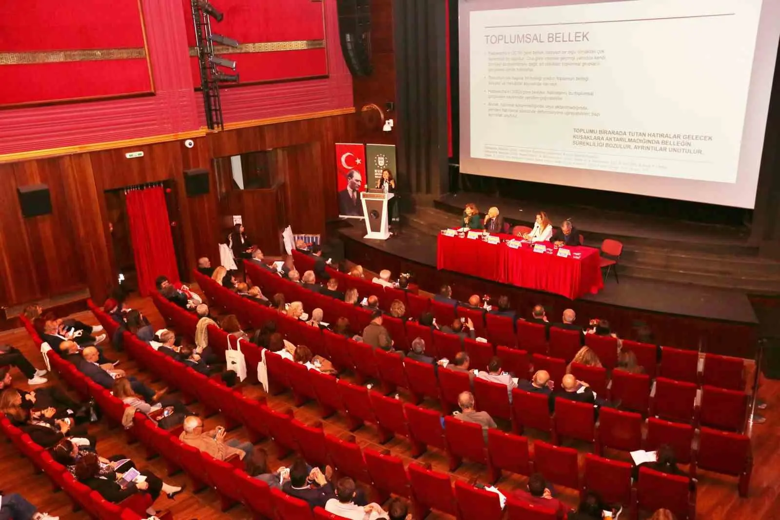 Bursa’nın kalbi niteliğindeki merkezinde yüzyıllardır yaşamın, emeğin, ticaretin ve kültürün